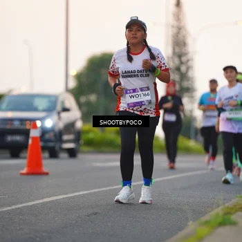 Runner Photo 7844050