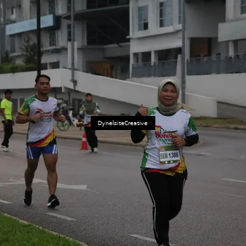 Runner Photo 7844057
