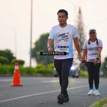 Runner Photo 7844059