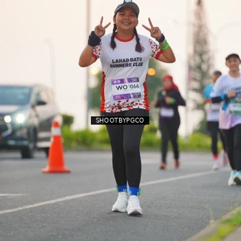 Runner Photo 7844062
