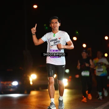 Runner Photo 7844112