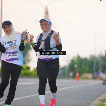 Runner Photo 7844253