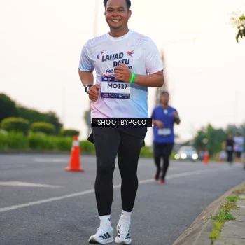 Runner Photo 7844494