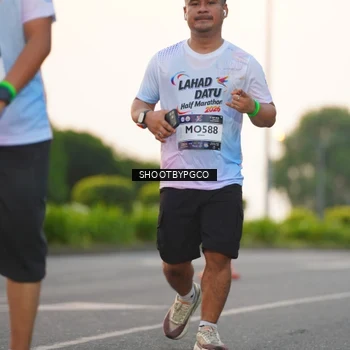Runner Photo 7844655