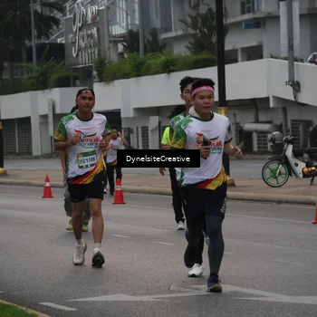 Runner Photo 7845012