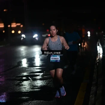 Runner Photo 7845261