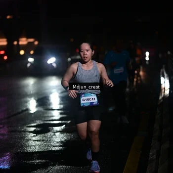 Runner Photo 7845273