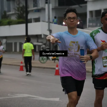 Runner Photo 7845275