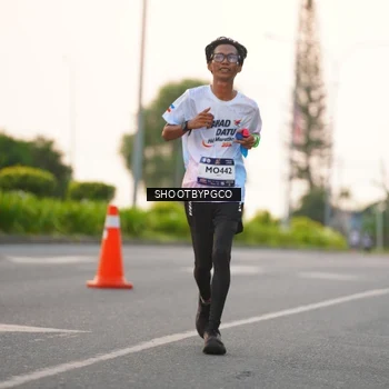 Runner Photo 7845282