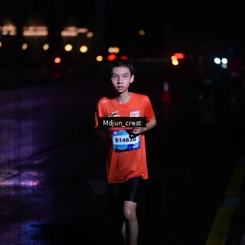 Runner Photo 7845583