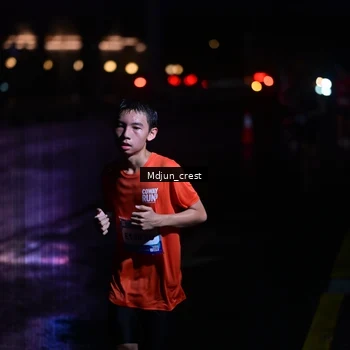 Runner Photo 7845595