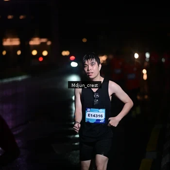 Runner Photo 7845617