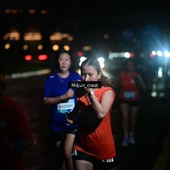 Runner Photo 7845639