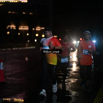 Runner Photo 7845659