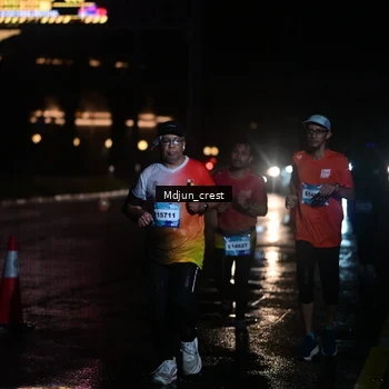 Runner Photo 7845660