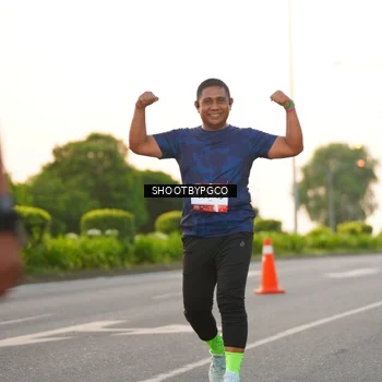 Runner Photo 7845664