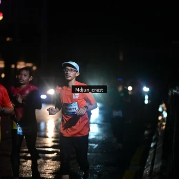 Runner Photo 7845672