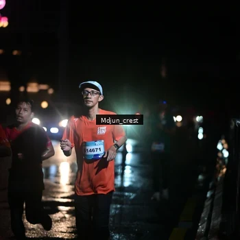 Runner Photo 7845676