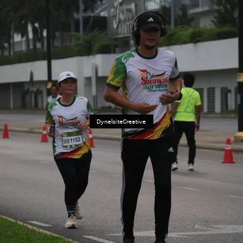 Runner Photo 7845764