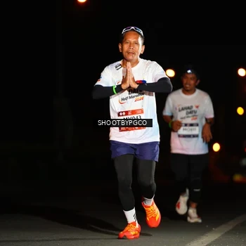 Runner Photo 7845847