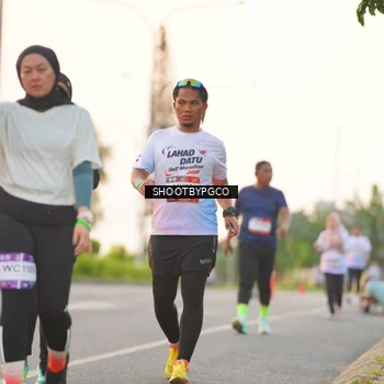Runner Photo 7845890