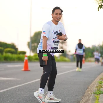 Runner Photo 7845912