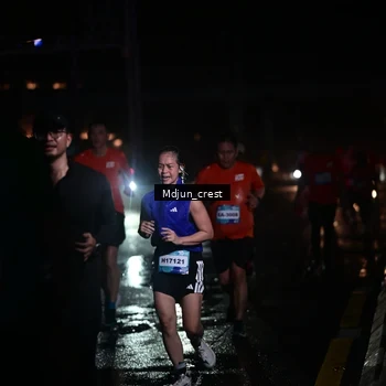 Runner Photo 7845917