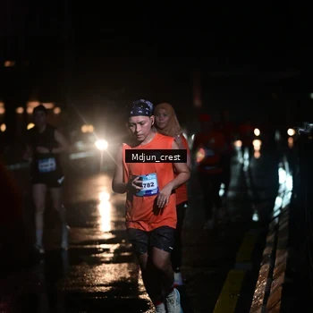 Runner Photo 7845948
