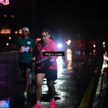 Runner Photo 7846043