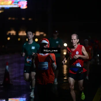 Runner Photo 7846072