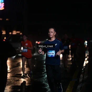 Runner Photo 7846104