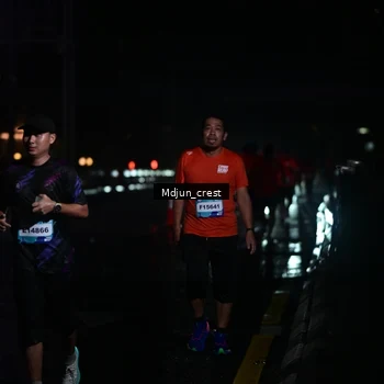 Runner Photo 7846139