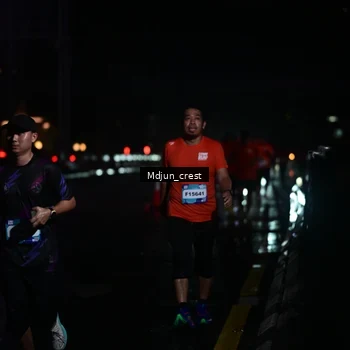 Runner Photo 7846143