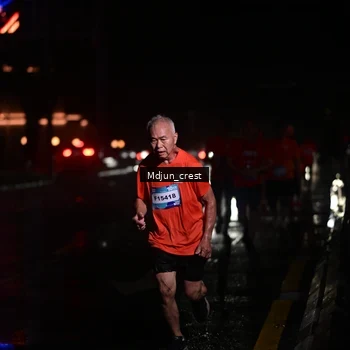 Runner Photo 7846171
