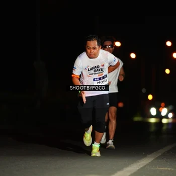 Runner Photo 7846184