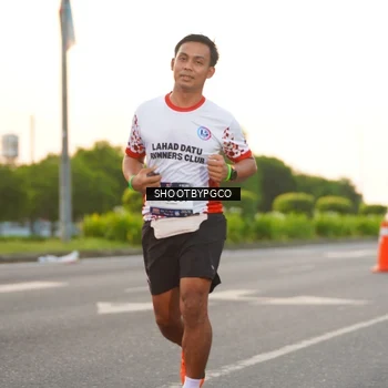 Runner Photo 7846233
