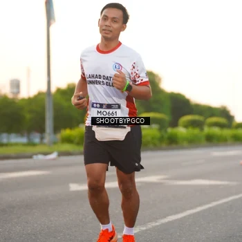 Runner Photo 7846242