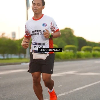 Runner Photo 7846245