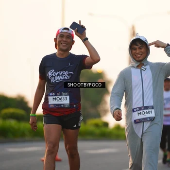 Runner Photo 7847045