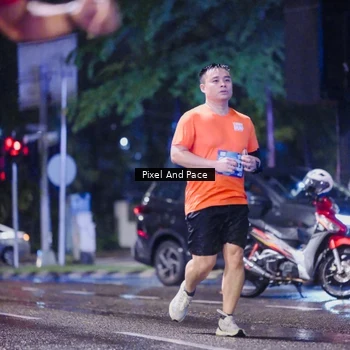 Runner Photo 7847057
