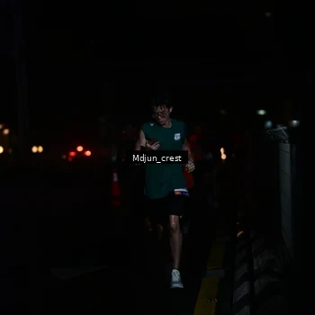 Runner Photo 7847122