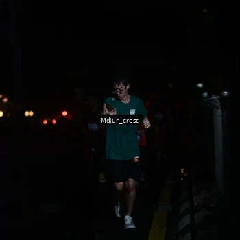 Runner Photo 7847124