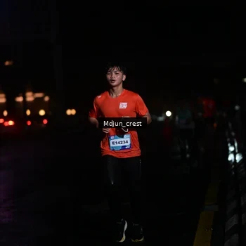 Runner Photo 7847152