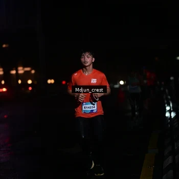Runner Photo 7847153