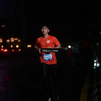 Runner Photo 7847155