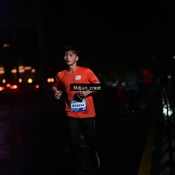 Runner Photo 7847161