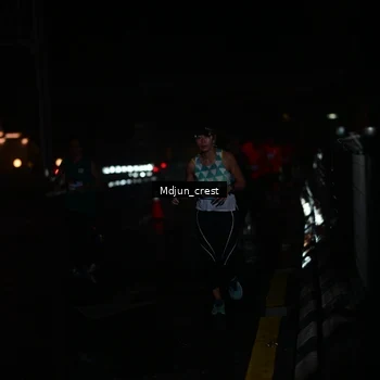 Runner Photo 7847171