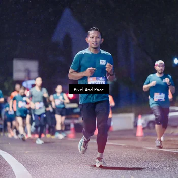 Runner Photo 7847370