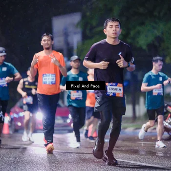 Runner Photo 7847448