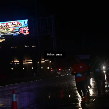 Runner Photo 7847468